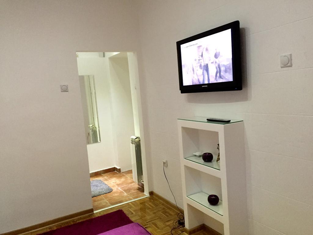 Apartment Mia Belgrado Habitación foto